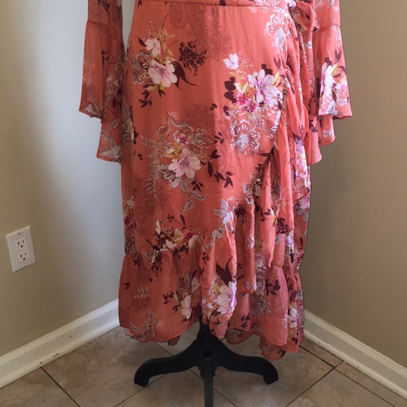 WONDERLY BOHO SHEER FLORAL WRAP DRESS - Picture 5 of 11